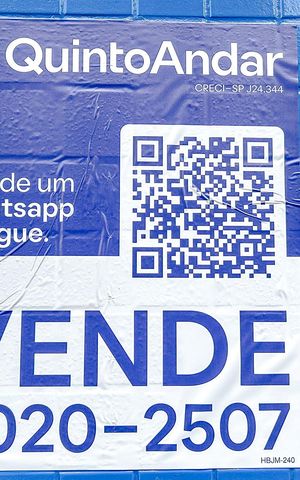Casa à venda com 160m², 2 quartos e 2 vagasPlaquinha