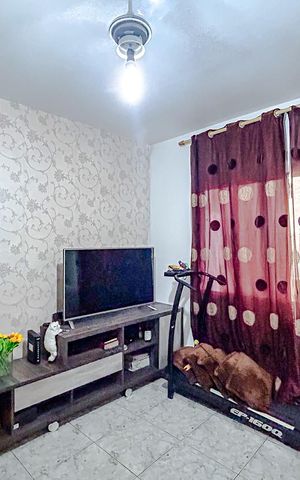 Casa à venda com 160m², 2 quartos e 2 vagasSala