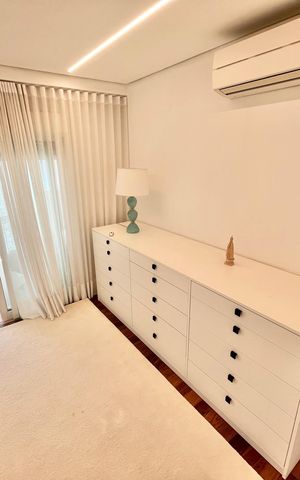 Apartamento para alugar com 320m², 3 quartos e 6 vagas Apartamento para alugar com 320m², 3 quartos e 6 vagasCloset da suíte 3