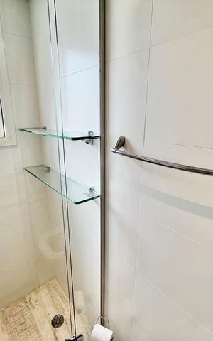 Apartamento para alugar com 320m², 3 quartos e 6 vagas Apartamento para alugar com 320m², 3 quartos e 6 vagasBanheiro da Suíte 2