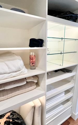 Apartamento para alugar com 320m², 3 quartos e 6 vagas Apartamento para alugar com 320m², 3 quartos e 6 vagasCloset da suíte 1