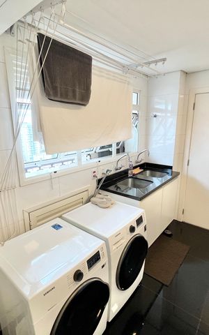 Apartamento para alugar com 320m², 3 quartos e 6 vagas Apartamento para alugar com 320m², 3 quartos e 6 vagasÁrea de Serviço