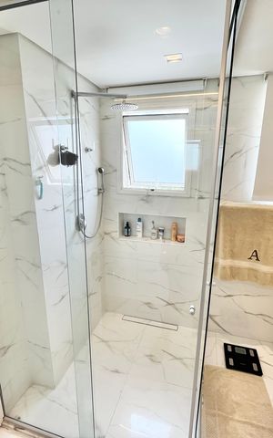 Apartamento para alugar com 320m², 3 quartos e 6 vagas Apartamento para alugar com 320m², 3 quartos e 6 vagasBanheiro da Suíte 3