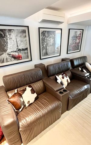 Apartamento para alugar com 320m², 3 quartos e 6 vagas Apartamento para alugar com 320m², 3 quartos e 6 vagasSala de TV