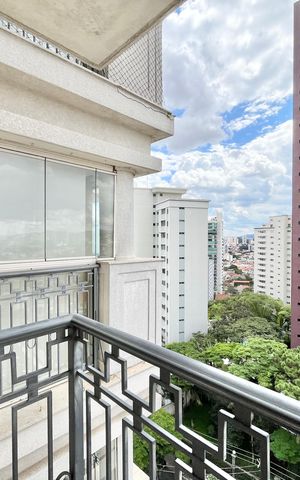 Apartamento para alugar com 320m², 3 quartos e 6 vagas Apartamento para alugar com 320m², 3 quartos e 6 vagasVaranda da Suíte 3