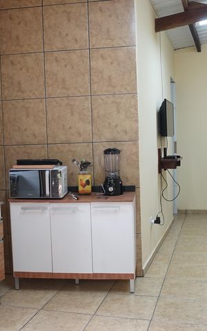 Casa para alugar com 100m², 2 quartos e 5 vagasCasa 1 cozinha