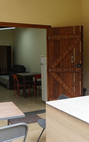 Casa para alugar com 100m², 2 quartos e 5 vagasCasa 1 Área gourmet