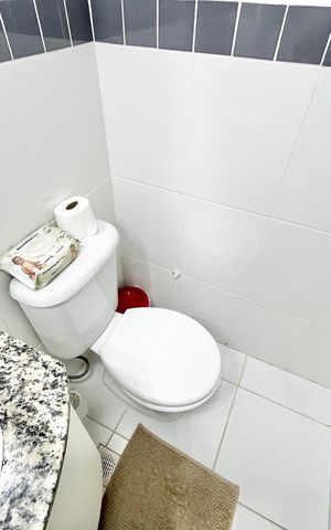 Apartamento à venda com 60m², 2 quartos e 2 vagas Apartamento à venda com 60m², 2 quartos e 2 vagasBanheiro