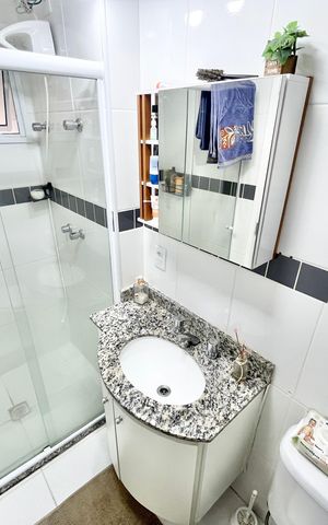 Apartamento à venda com 60m², 2 quartos e 2 vagas Apartamento à venda com 60m², 2 quartos e 2 vagasBanheiro