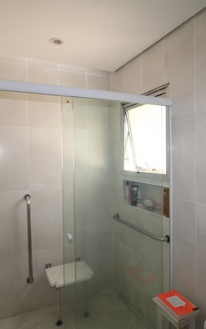 Apartamento à venda com 164m², 3 quartos e 4 vagasQuarto 2 - Banheiro