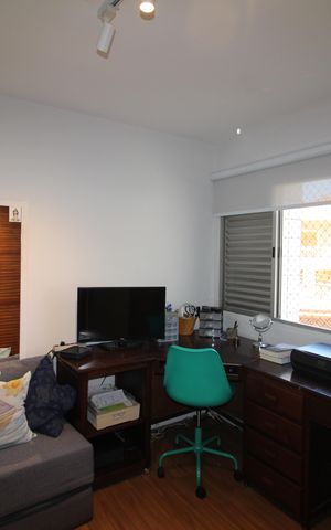 Apartamento à venda com 164m², 3 quartos e 4 vagasQuarto 4