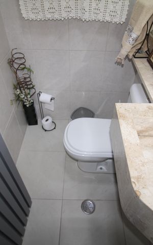 Apartamento à venda com 164m², 3 quartos e 4 vagasQuarto 4 - Banheiro