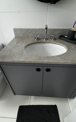 Apartamento à venda com 156m², 4 quartos e 2 vagasBanheiro quarto 2