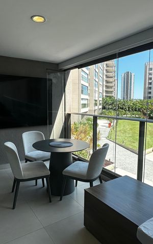 Apartamento à venda com 156m², 4 quartos e 2 vagasVaranda