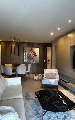 Apartamento à venda com 156m², 4 quartos e 2 vagasSala