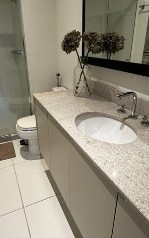 Apartamento à venda com 156m², 4 quartos e 2 vagasBanheiro Social