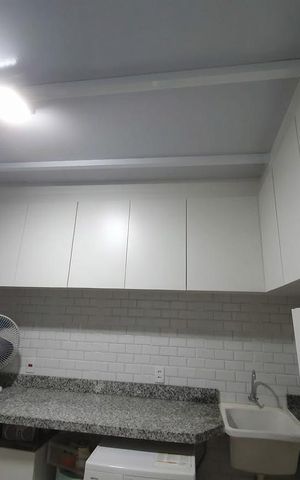 Casa à venda com 200m², 3 quartos e 2 vagas Casa à venda com 200m², 3 quartos e 2 vagasÁrea de serviço