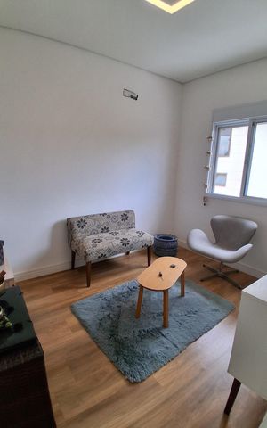 Casa à venda com 200m², 3 quartos e 2 vagas Casa à venda com 200m², 3 quartos e 2 vagasQuarto