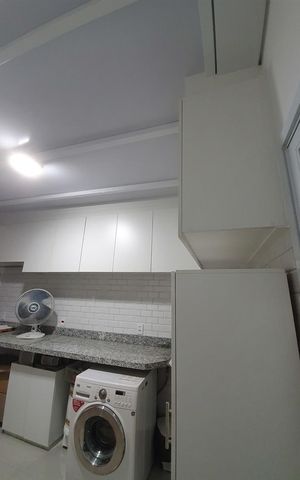 Casa à venda com 200m², 3 quartos e 2 vagas Casa à venda com 200m², 3 quartos e 2 vagasÁrea de serviço