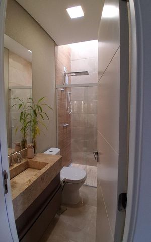 Casa à venda com 200m², 3 quartos e 2 vagas Casa à venda com 200m², 3 quartos e 2 vagasBanheiro