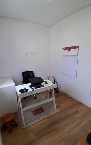 Casa à venda com 200m², 3 quartos e 2 vagas Casa à venda com 200m², 3 quartos e 2 vagasQuarto