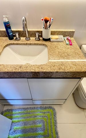 Apartamento à venda com 64m², 2 quartos e 1 vaga Apartamento à venda com 64m², 2 quartos e 1 vagaBanheiro