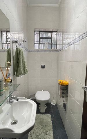 Casa à venda com 190m², 4 quartos e 2 vagas Casa à venda com 190m², 4 quartos e 2 vagasBanheiro 3