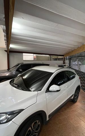Casa à venda com 190m², 4 quartos e 2 vagas Casa à venda com 190m², 4 quartos e 2 vagasGaragem