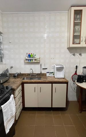 Casa à venda com 190m², 4 quartos e 2 vagas Casa à venda com 190m², 4 quartos e 2 vagasCozinha