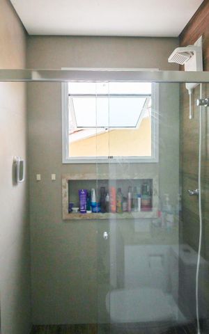 Casa de condomínio à venda com 165m², 3 quartos e 2 vagas Casa de condomínio à venda com 165m², 3 quartos e 2 vagasBanheiro
