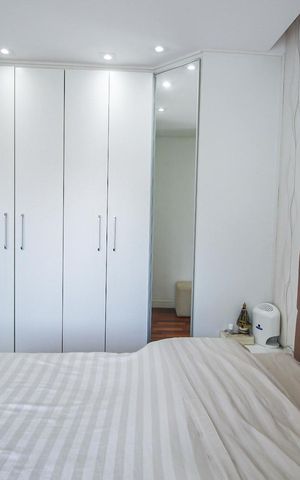 Casa de condomínio à venda com 165m², 3 quartos e 2 vagas Casa de condomínio à venda com 165m², 3 quartos e 2 vagasSuíte