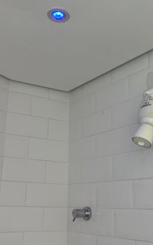 Apartamento para alugar com 154m², 4 quartos e 2 vagas Apartamento para alugar com 154m², 4 quartos e 2 vagasBanheiro da Suíte 1