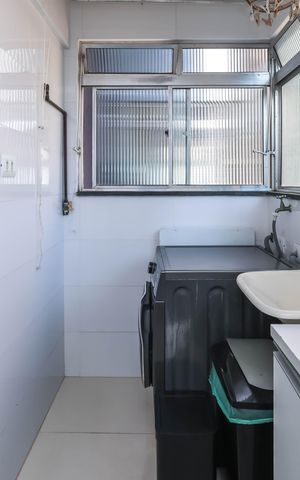 Apartamento à venda com 70m², 2 quartos e 1 vagaÁrea de Serviço