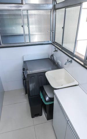 Apartamento à venda com 70m², 2 quartos e 1 vagaÁrea de Serviço