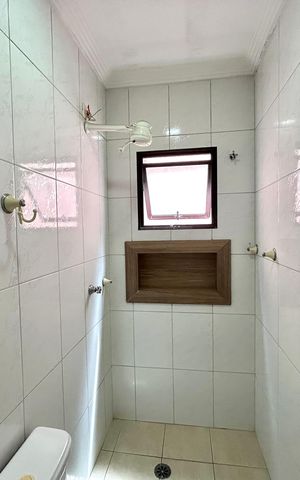 Casa à venda com 299m², 3 quartos e 2 vagasBanheiro 1