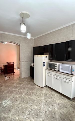 Casa à venda com 299m², 3 quartos e 2 vagasCozinha