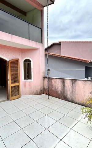 Casa à venda com 299m², 3 quartos e 2 vagasSacada da Suíte 