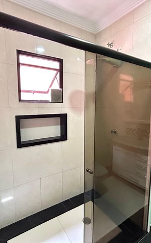 Casa à venda com 299m², 3 quartos e 2 vagasBanheiro da Suíte