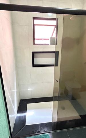 Casa à venda com 299m², 3 quartos e 2 vagasBanheiro da Suíte
