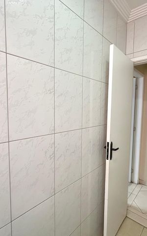 Casa à venda com 299m², 3 quartos e 2 vagasBanheiro 1
