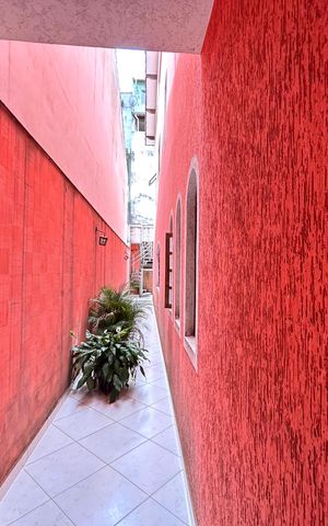 Casa à venda com 299m², 3 quartos e 2 vagasQuintal