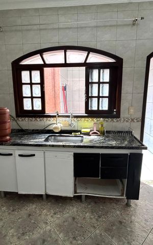 Casa à venda com 299m², 3 quartos e 2 vagasCozinha