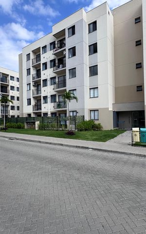 Apartamento à venda com 50m², 2 quartos e 1 vaga Apartamento à venda com 50m², 2 quartos e 1 vagaFachada