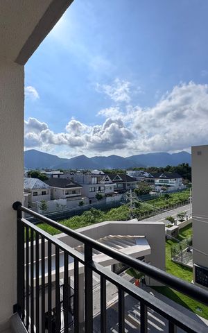 Apartamento à venda com 50m², 2 quartos e 1 vaga Apartamento à venda com 50m², 2 quartos e 1 vagaVaranda