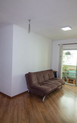 Apartamento à venda com 76m², 2 quartos e 1 vaga Apartamento à venda com 76m², 2 quartos e 1 vagaSala