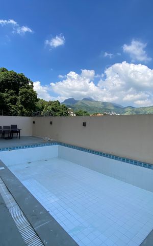Apartamento à venda com 140m², 3 quartos e 1 vaga