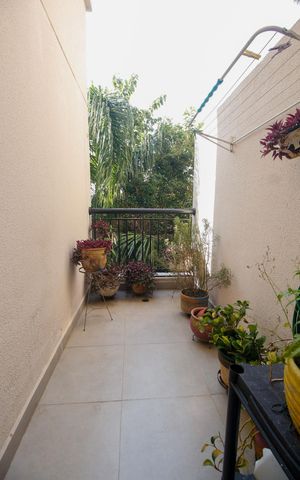 Apartamento à venda com 84m², 2 quartos e 1 vagaÁrea de Serviço