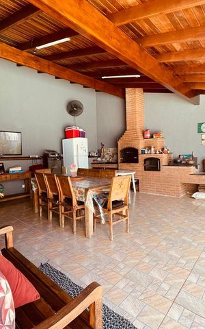 Casa para alugar com 190m², 3 quartos e 3 vagas Casa para alugar com 190m², 3 quartos e 3 vagasÁrea externa
