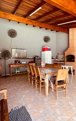 Casa para alugar com 190m², 3 quartos e 3 vagas Casa para alugar com 190m², 3 quartos e 3 vagasÁrea externa