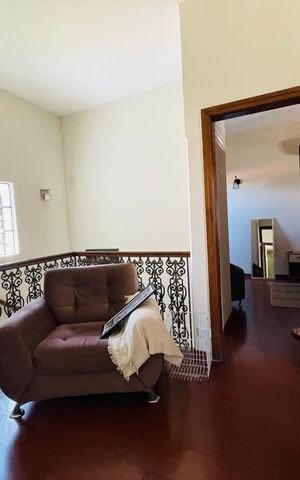 Casa para alugar com 190m², 3 quartos e 3 vagas Casa para alugar com 190m², 3 quartos e 3 vagasCorredor